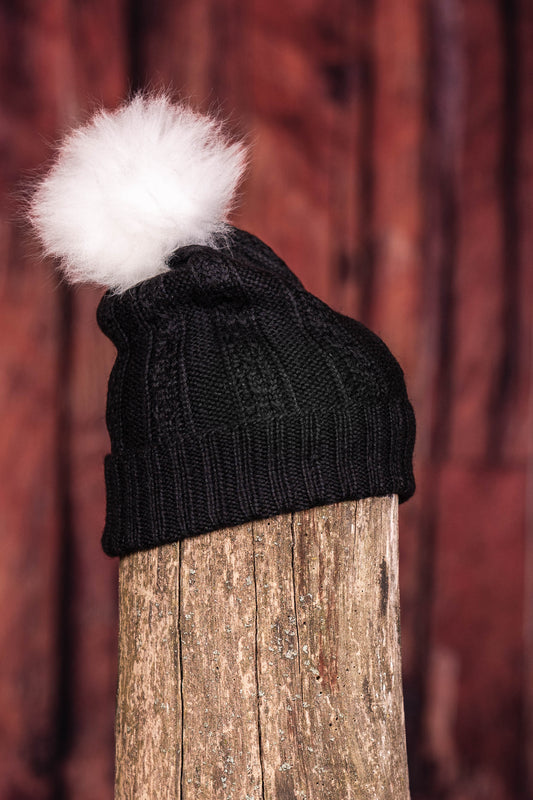 Tuque en alpaga avec pompon blanc en fourrure - Noir