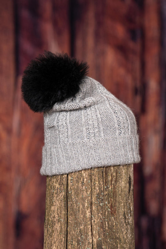 Tuque en alpaga avec pompon de fourrure - Gris