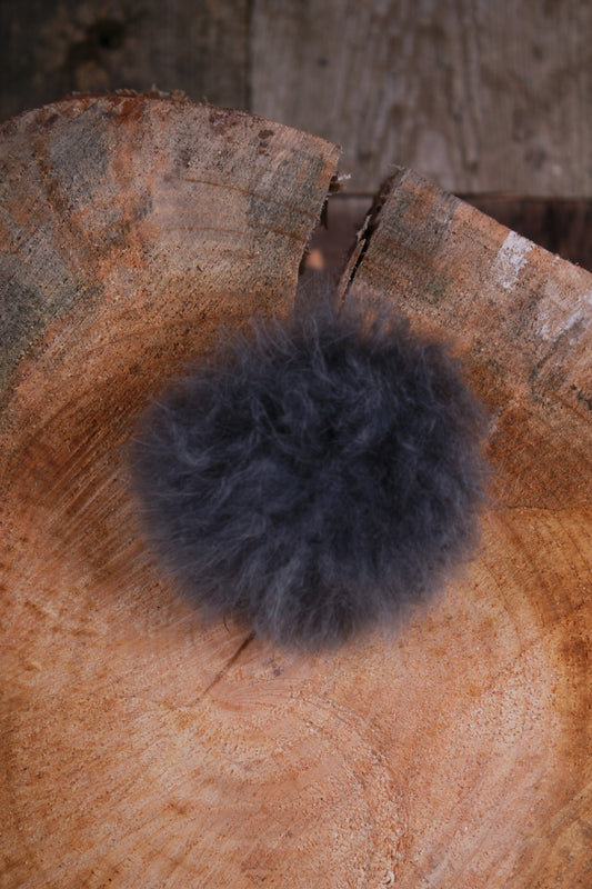 Petit pompon en fourrure d'alpaga gris