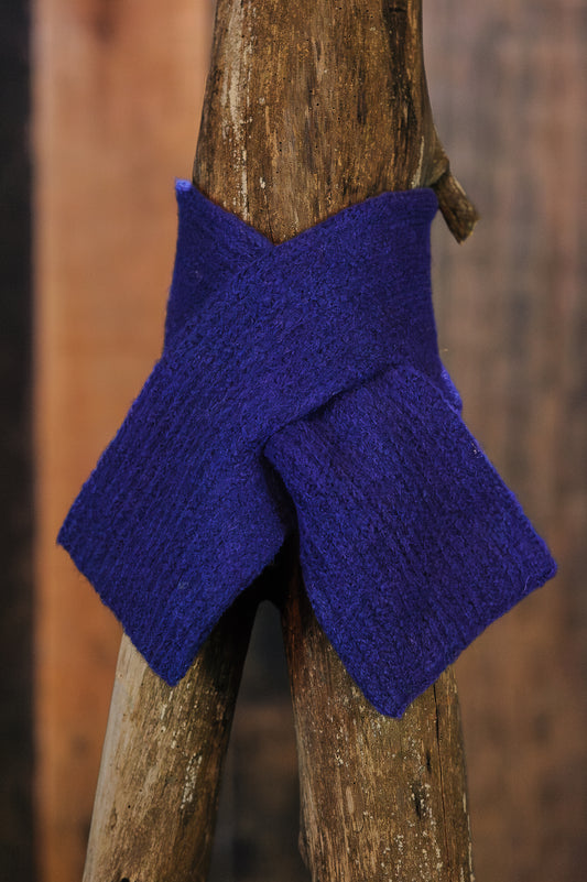 Foulard en alpaga croisé bleu marin
