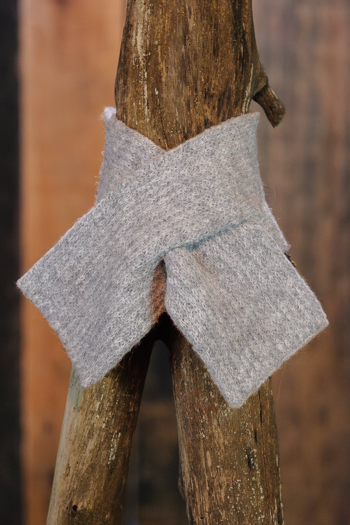 Foulard en alpaga croisé gris