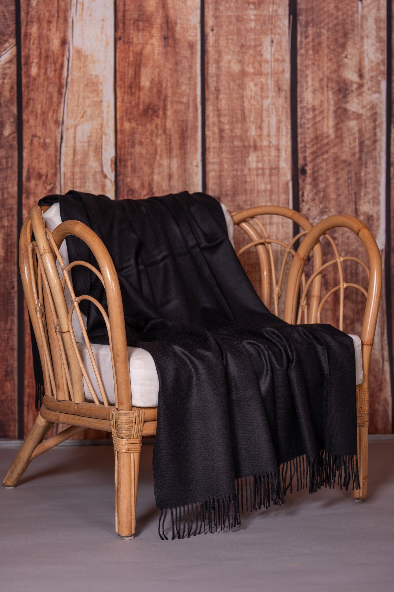 Alpaca Throw - Black