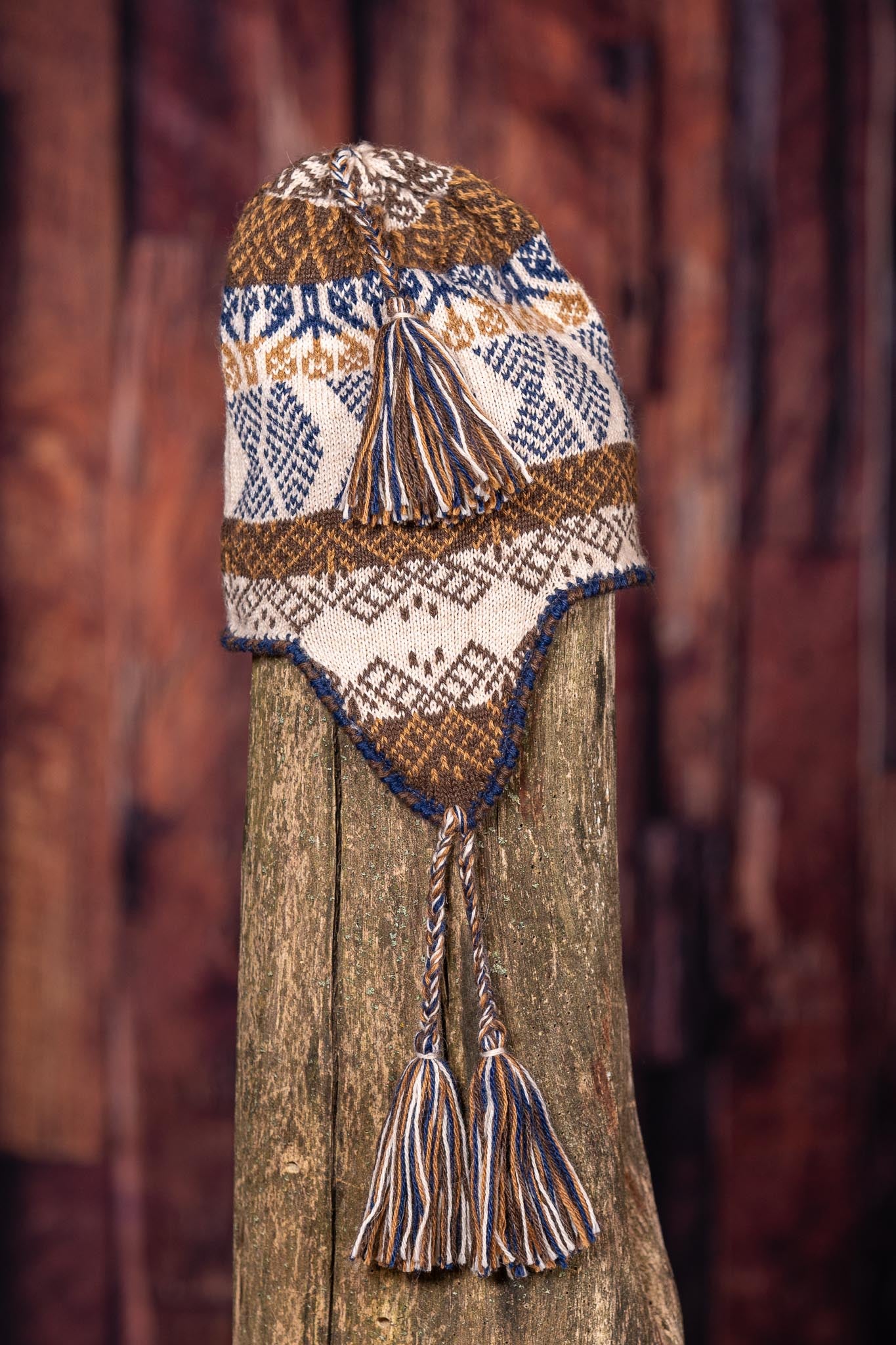 Tuque andine en alpaga motifs sur fond beige