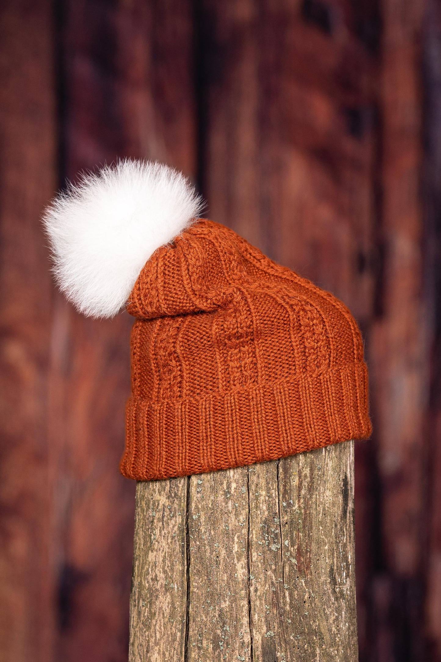 Tuque en alpaga avec pompon de fourrure - Rouille
