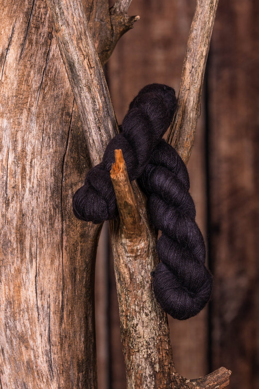 # 500 - Skein, 100% Baby Alpaca - Black