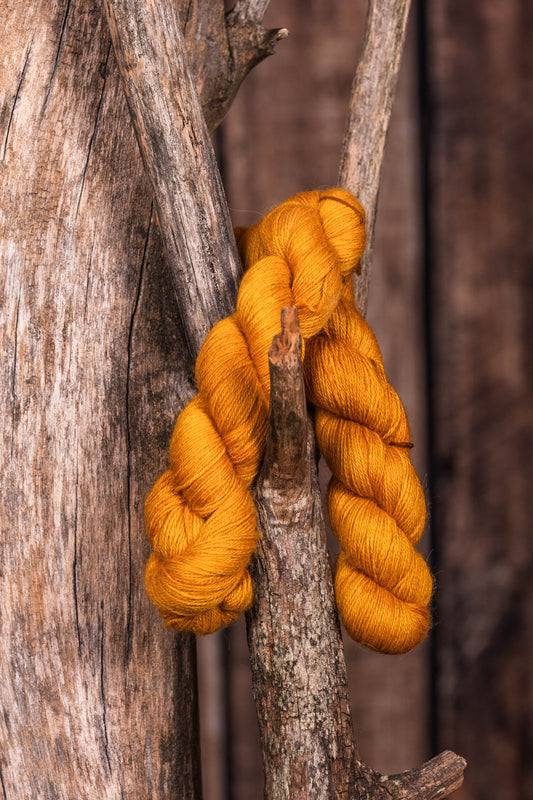 # AM1180 - Skein, 100% Baby Alpaca -  Aztek