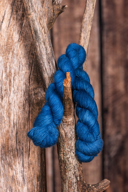 # AZ1650 - Skein, 100% Baby Alpaca - Indigo