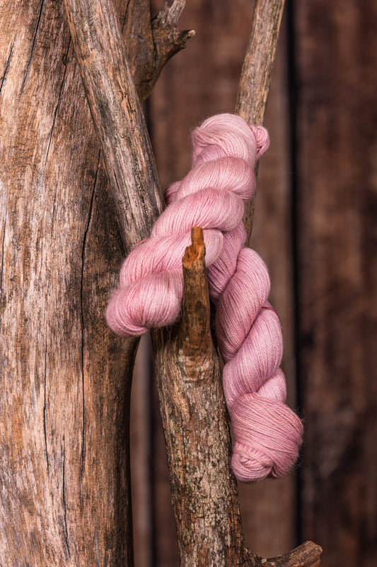 # M1703 - Skein, 100% Baby Alpaca - Antique Rose